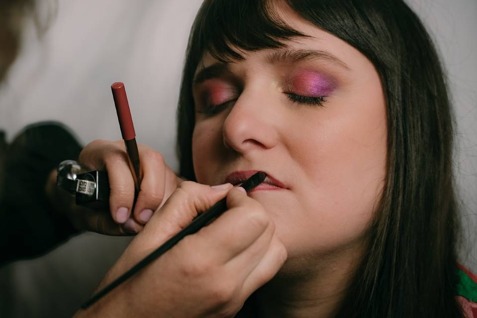 Mise en beauté d’une mariée
