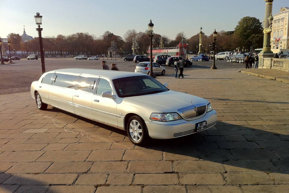 Paris Dream Limousine
