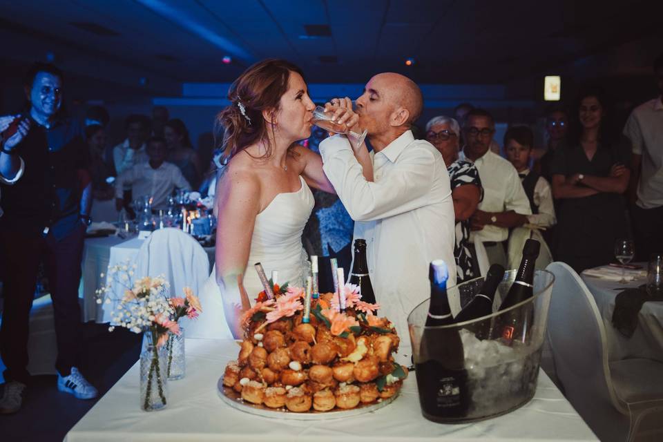 Un baiser au moment du dessert