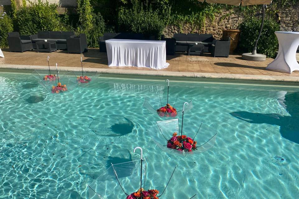 Cocktail autour de la piscine