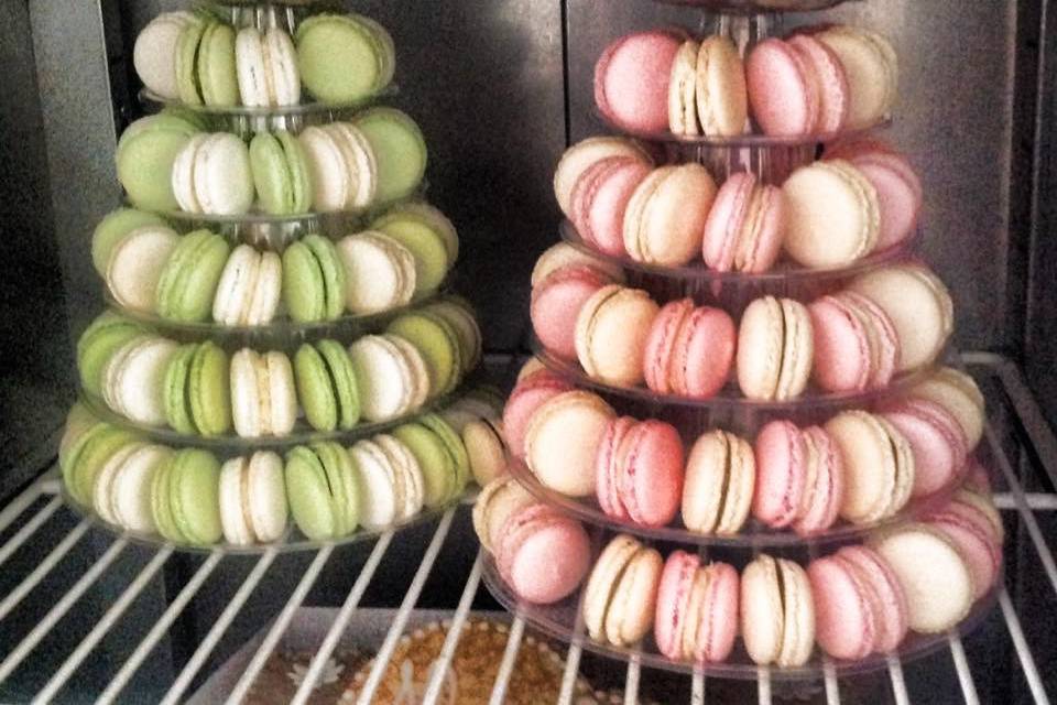 2 tour de 80 macarons