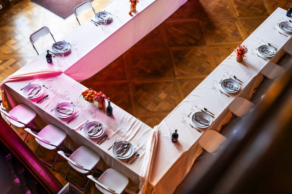 Atrium repas professionnel assis