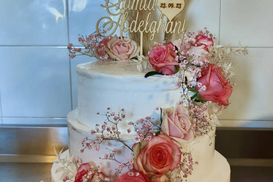 Wedding Cake roses