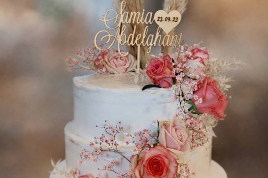Wedding Cake Pampas & Roses