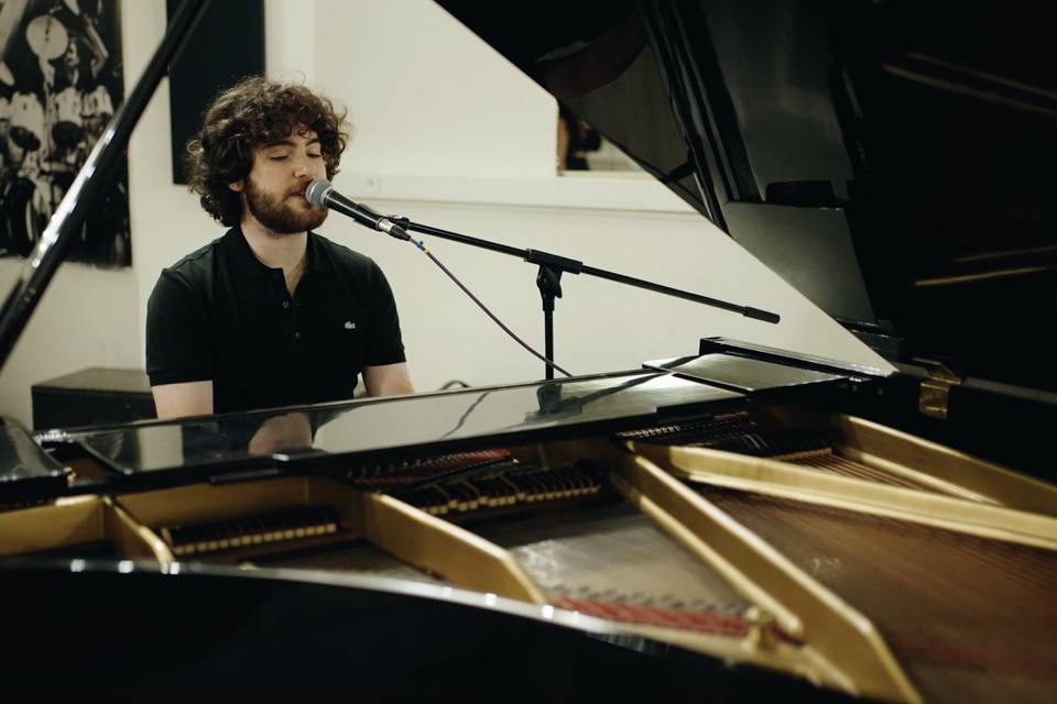 Louis, pianiste raffiné