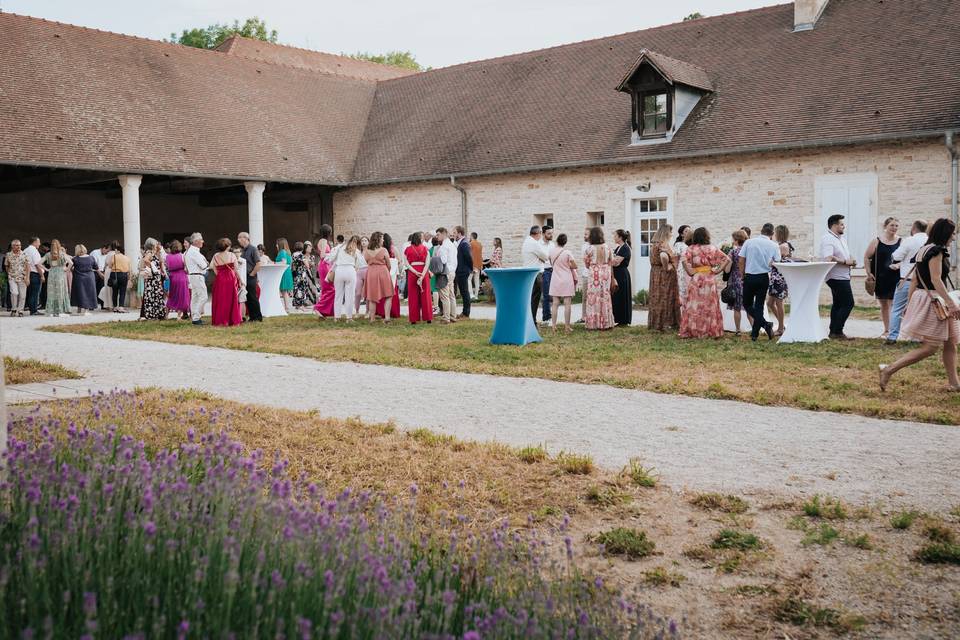 Apéritif extérieur et auvent