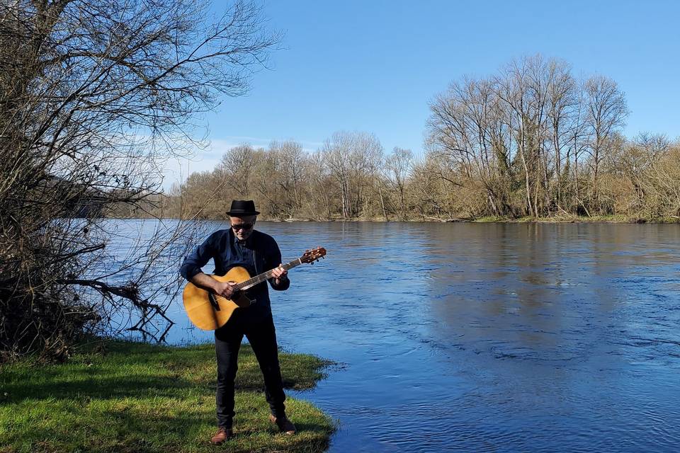 Solo pop acoustique