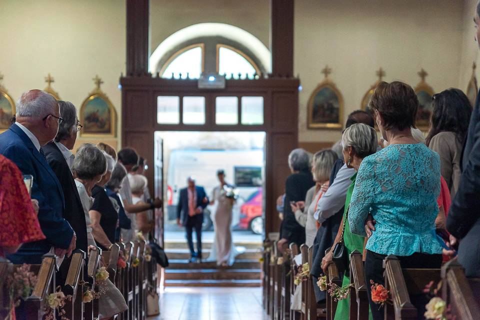 Entrée dans l'église