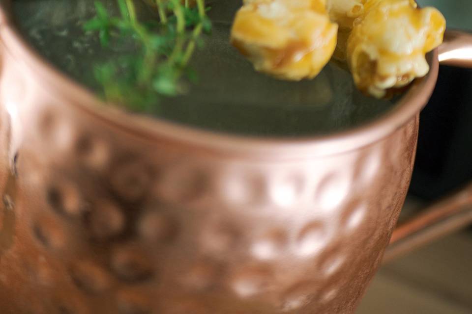 Cocktail pop corn