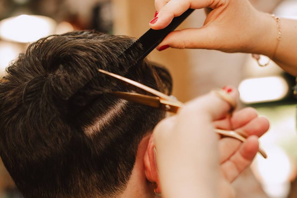 Coupe aux ciseaux