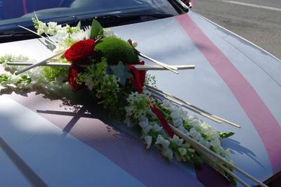 Fleurs voiture mariage