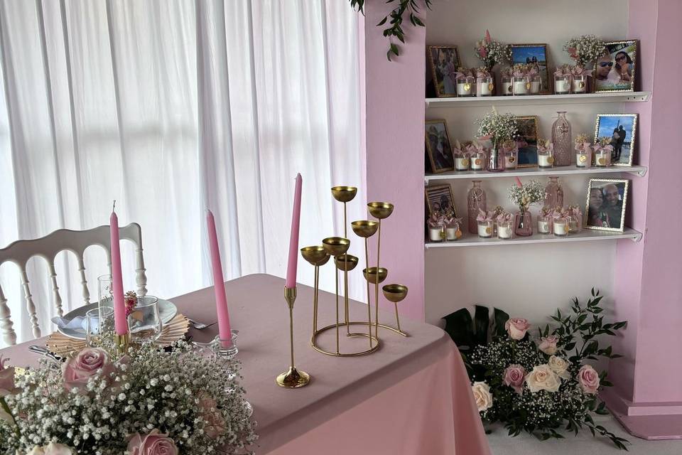 Rose poudré et doré