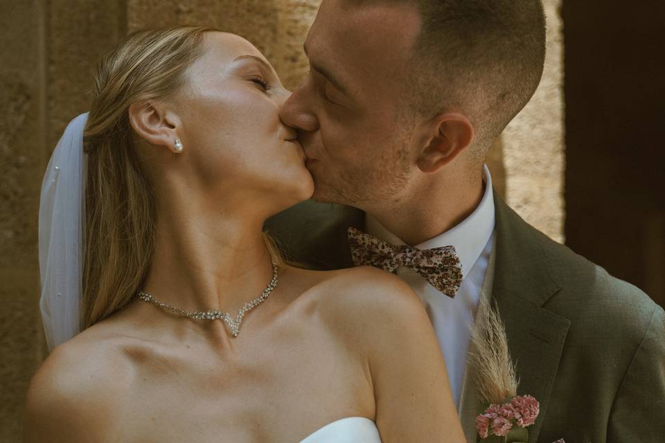 Shooting couple