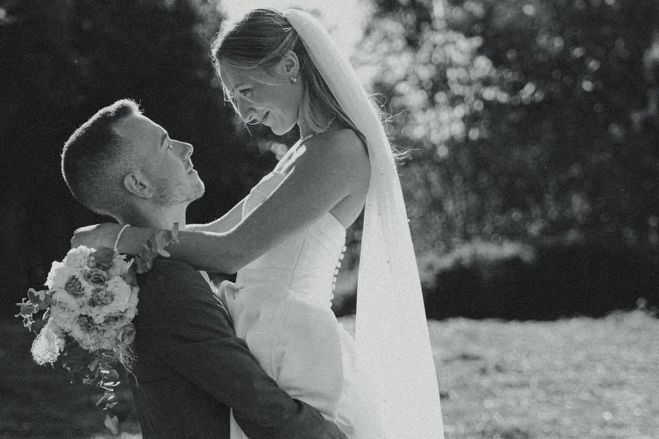Shooting couple