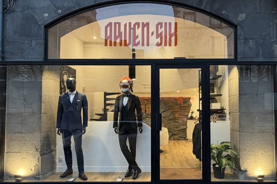 ARVEN SIX