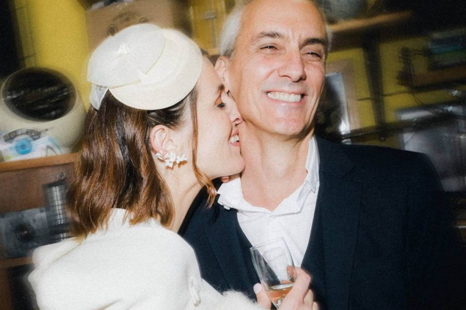 Mariage intimiste aux puces de