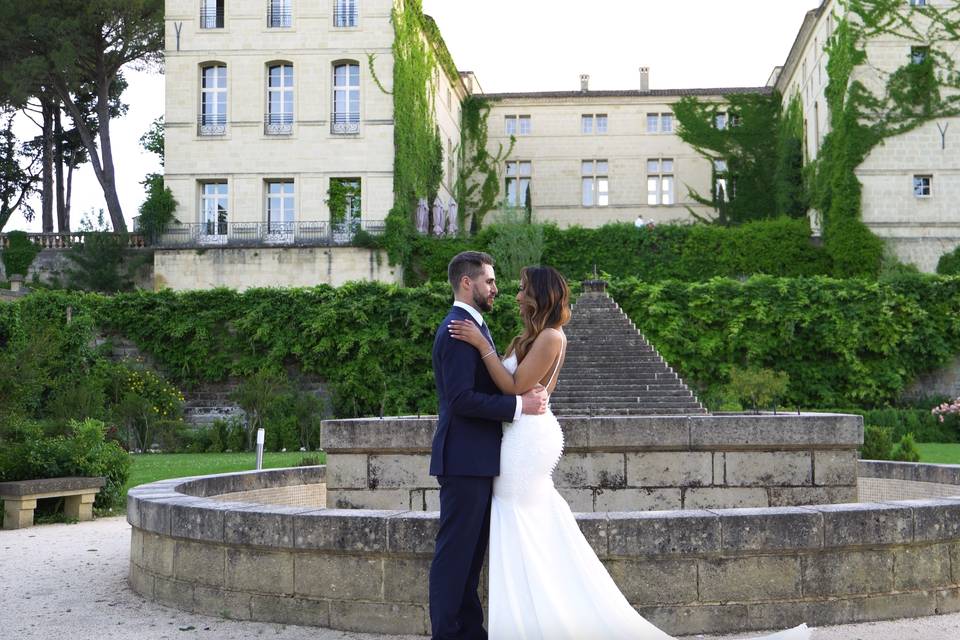 Couple & le chateau de Pondres