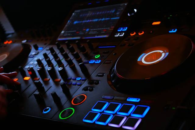 Pioneer DJ XDJ AZ