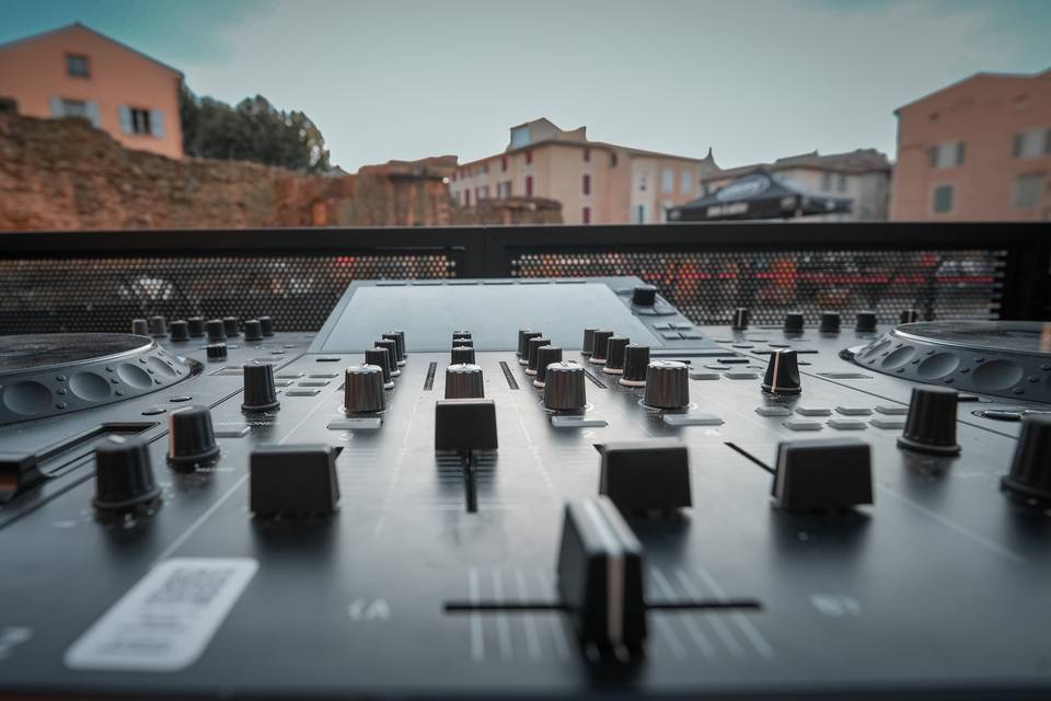 DJ Arden