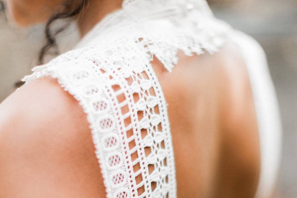 Détail de la robe de mariage