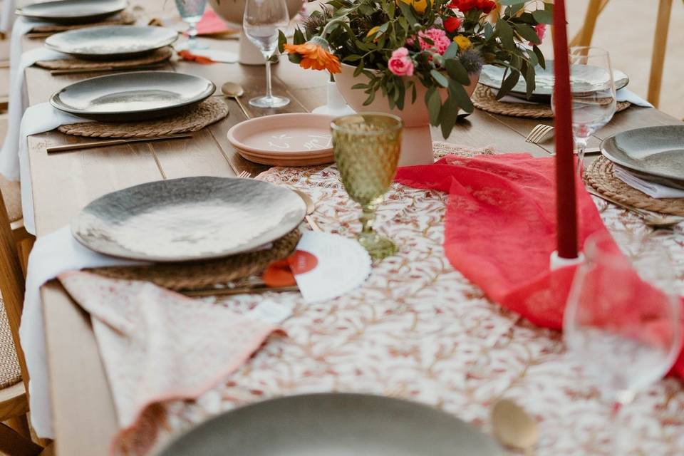 Hapy table