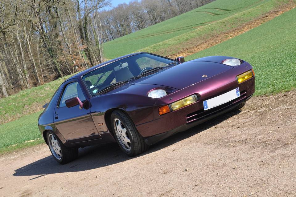 Porsche 928 S4