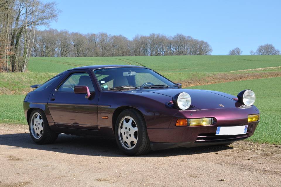 Porsche 928 S4