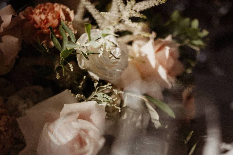 Détail table et fleurs