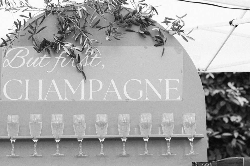Details champagne