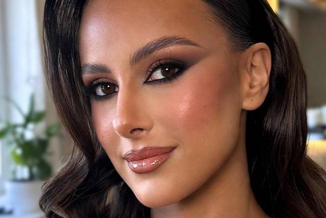 Vylux Makeup
