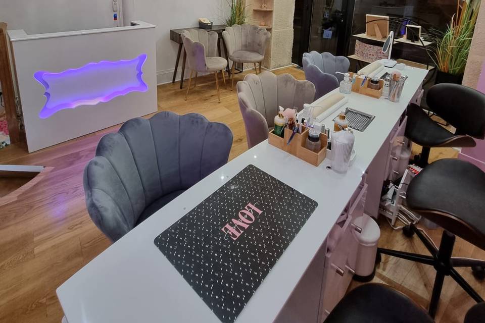 French manucure Nia Nail