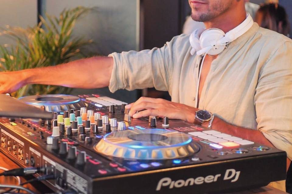 DJ John