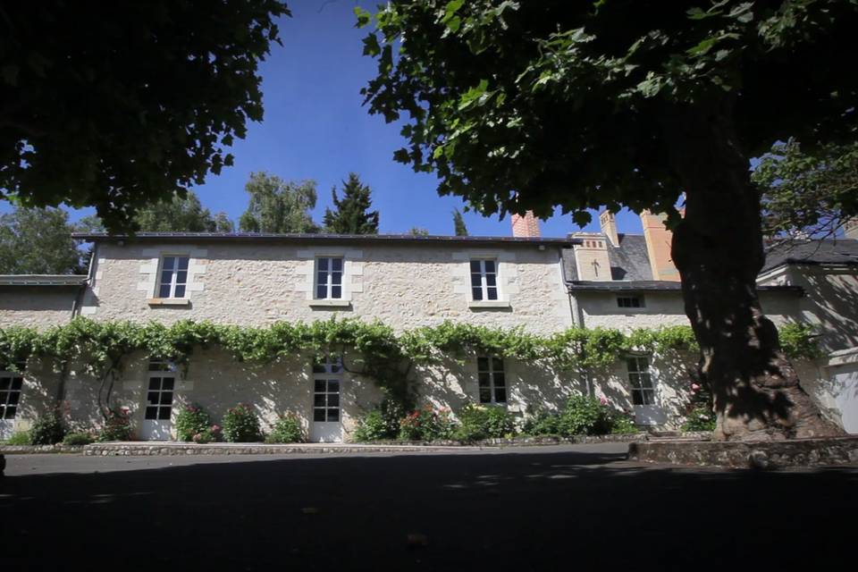 Cour accès  chambres d'hôtes