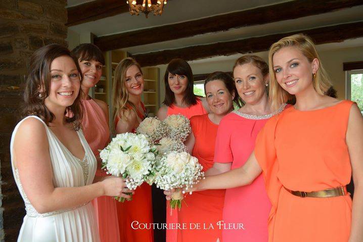 Mariée et bridesmaid