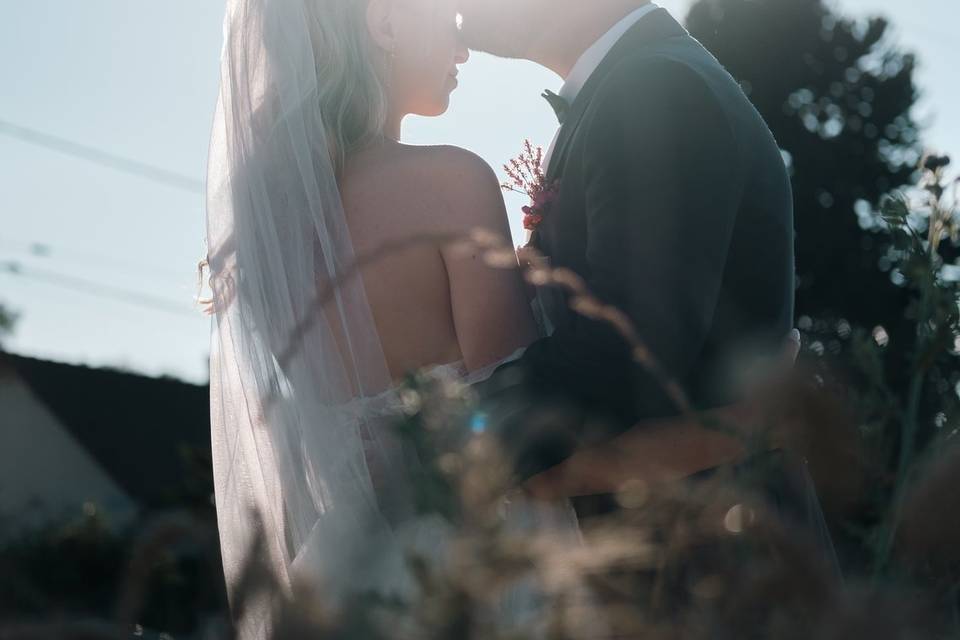 Séance couple à la golden hour