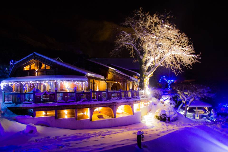 Extérieur chalet hiver neige