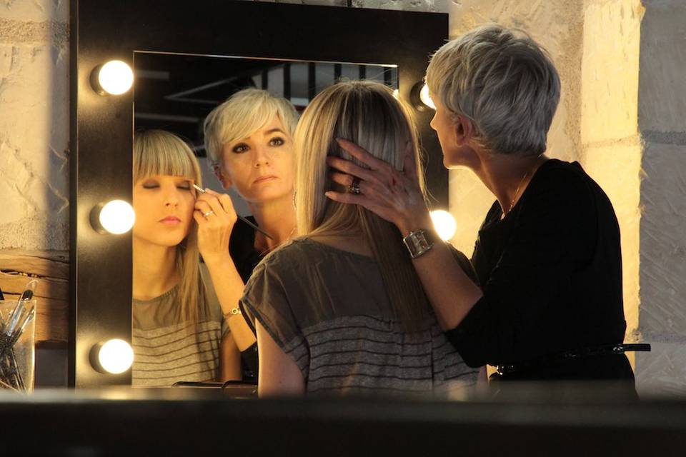 B! Make-Up