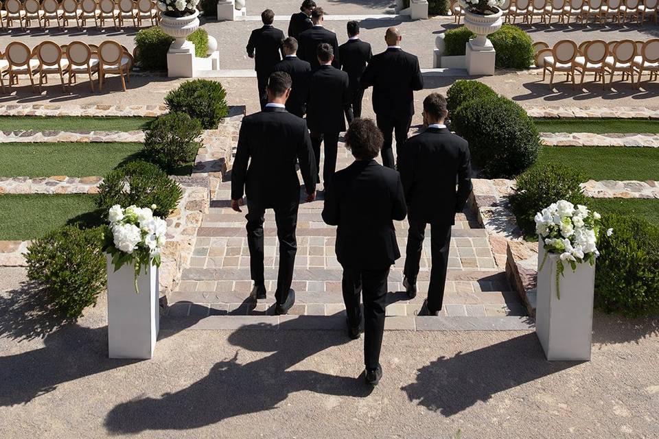 Walk on the aisle