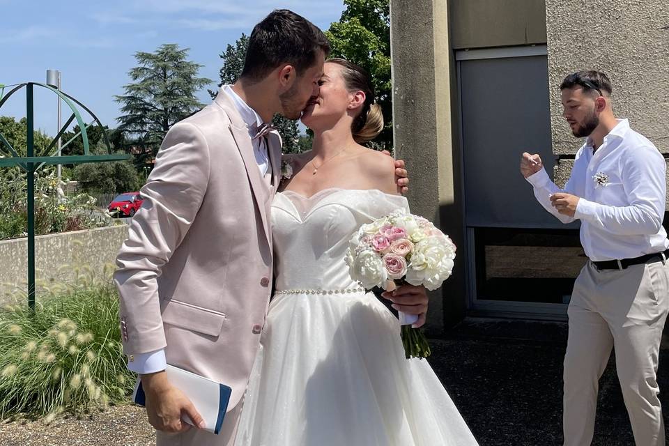 Bisou mariage