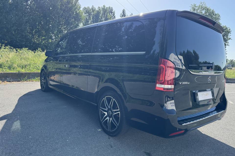 Mercedes V Arrière