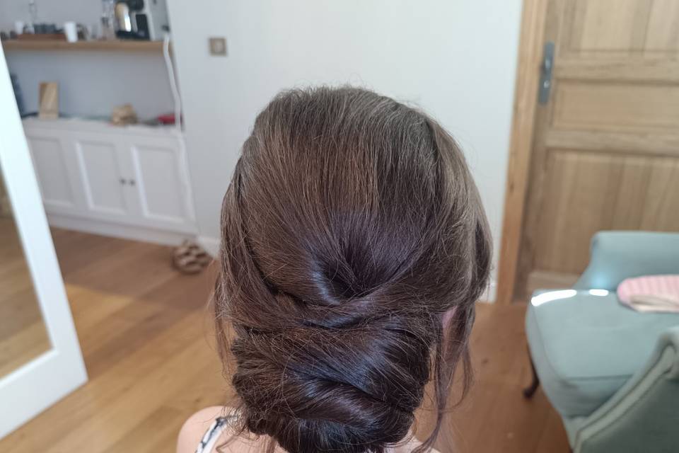 Chignon bas lisse