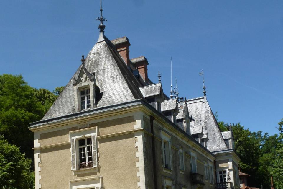 Château avec terrasse