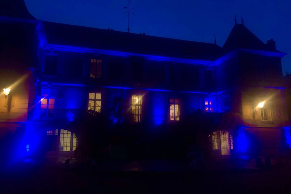 La façade du Château