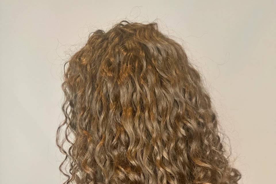 Adjia N Hair