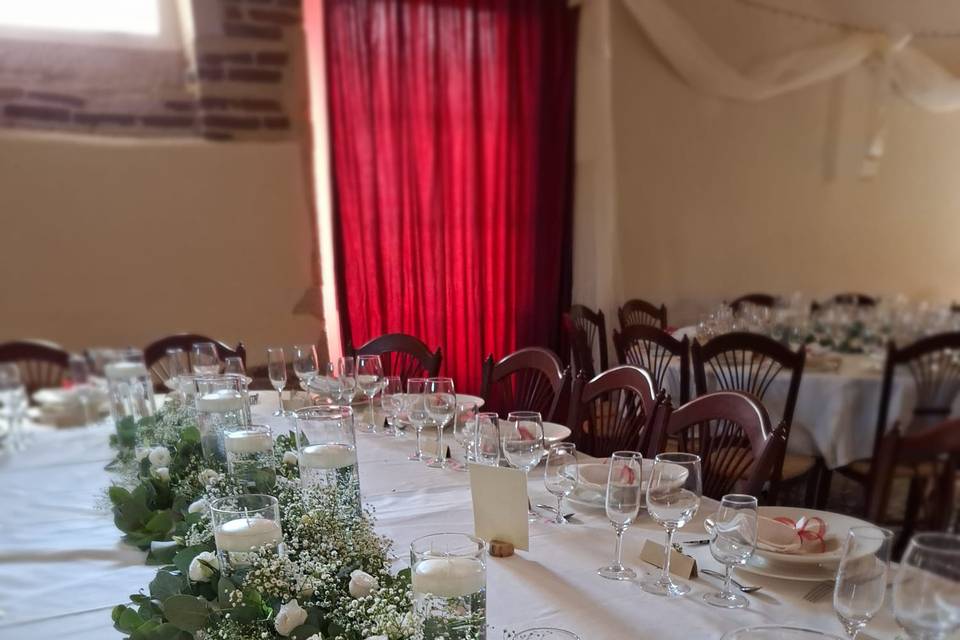 Chemin de table d'honneur