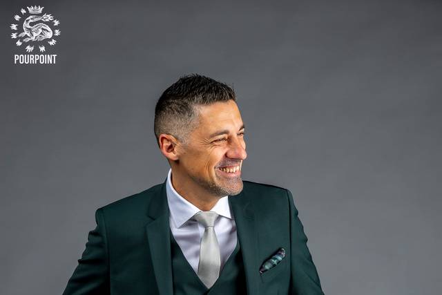 Costume prêt-à-porter