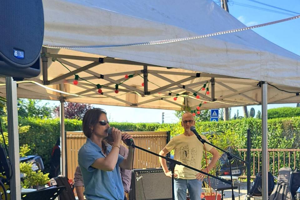 Acoustic Avenue