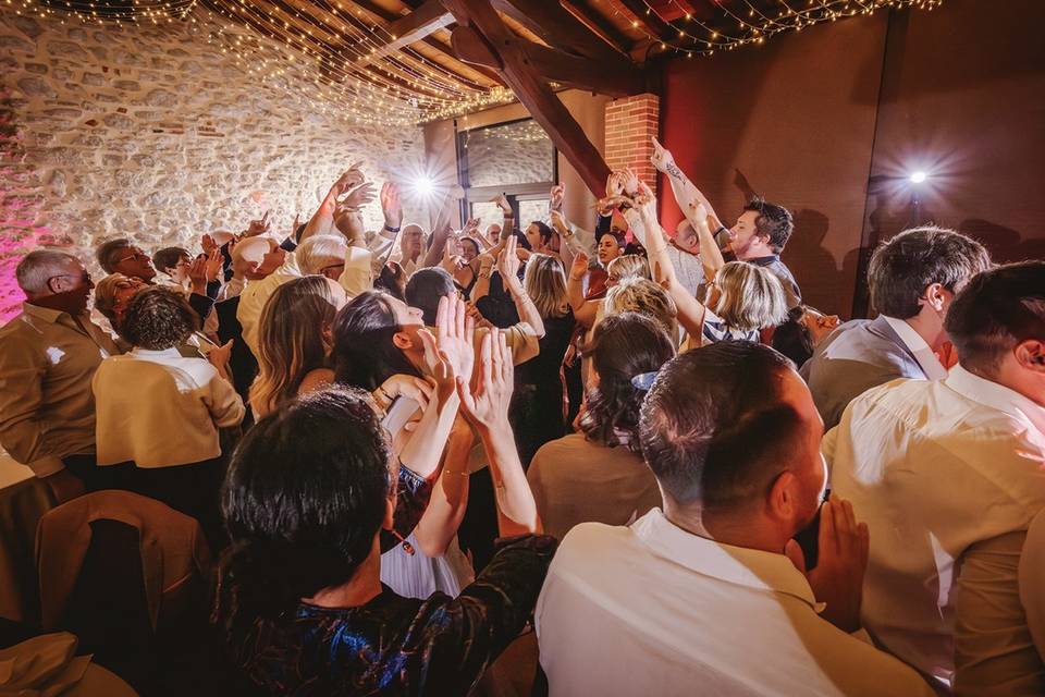 FÊTE sur la Piste de danse
