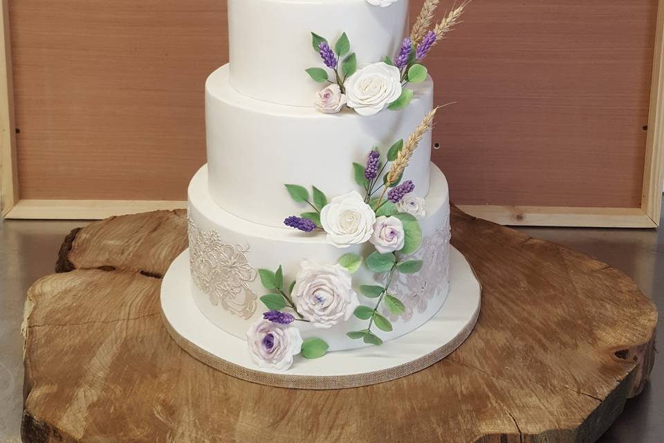 Wedding cake lavande