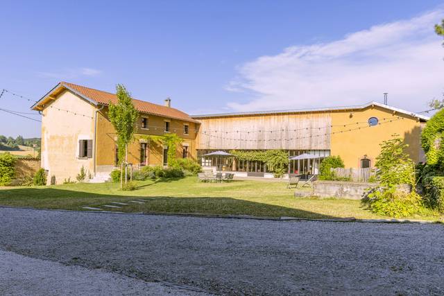 Les gîtes et le jardin